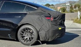 特斯拉的最新爆料消息是什么,颠覆性技术革新即将揭晓